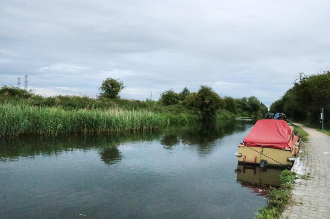 Lee Valley Lodge Чесхант Экстерьер фото