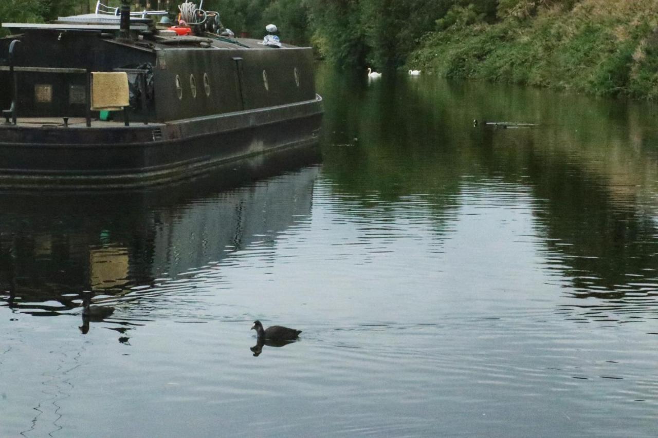Lee Valley Lodge Чесхант Экстерьер фото